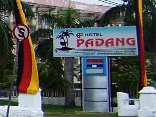 Hotel Padang Екстер'єр фото